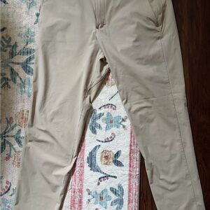 lululemon athletica Men's Commission Pant Size 35